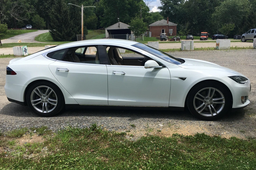 2013 Tesla Model S - Image 3 of 22
