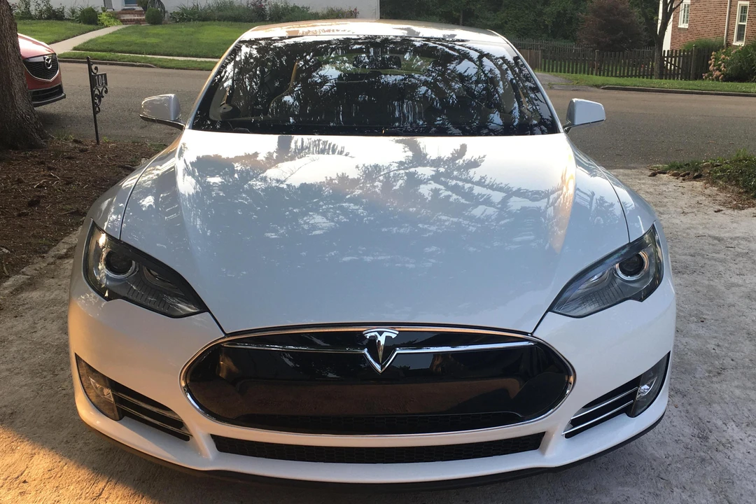 2013 Tesla Model S - Image 2 of 22