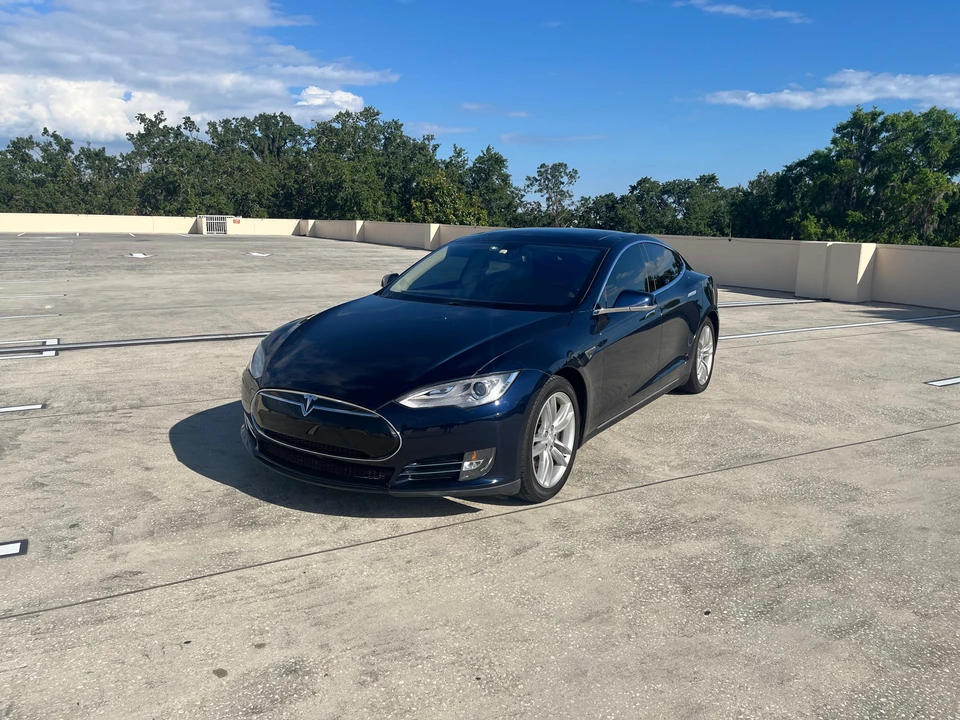 2013 Tesla Model S - Image 7 of 31