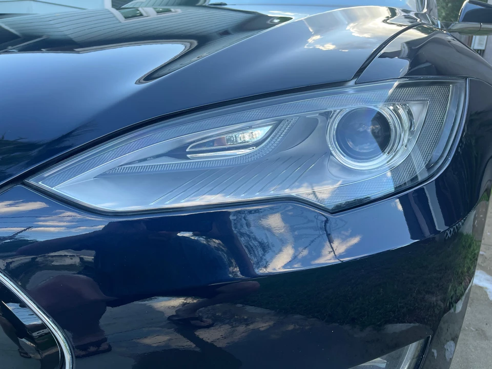 2013 Tesla Model S - Image 28 of 31