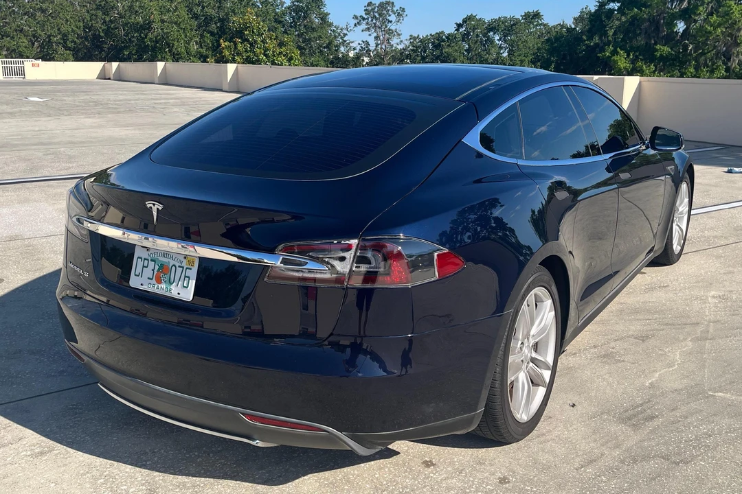 2013 Tesla Model S - Image 4 of 31