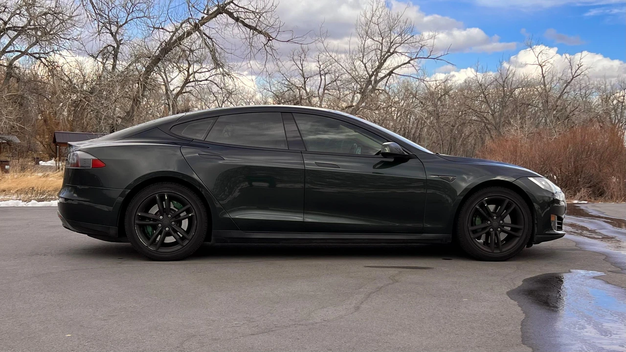 2013 Tesla Model S - Image 26 of 31