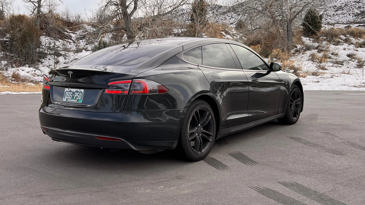 2013 Tesla Model S - Image 23 of 31