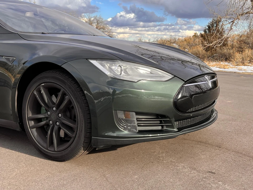 2013 Tesla Model S - Image 29 of 31