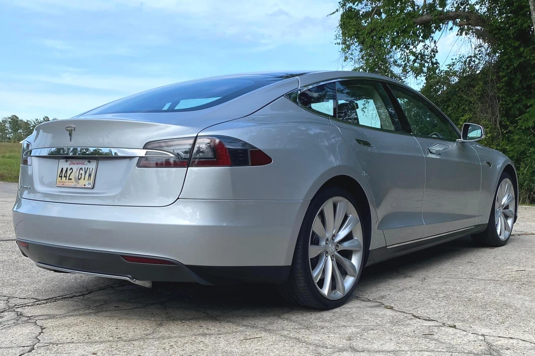 2013 Tesla Model S - Image 4 of 31