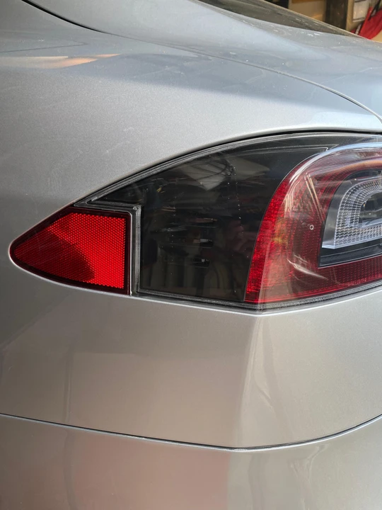 2013 Tesla Model S - Image 29 of 31