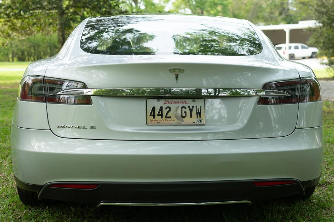2013 Tesla Model S - Image 13 of 31