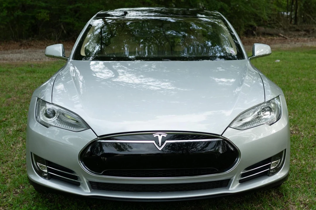 2013 Tesla Model S - Image 6 of 31