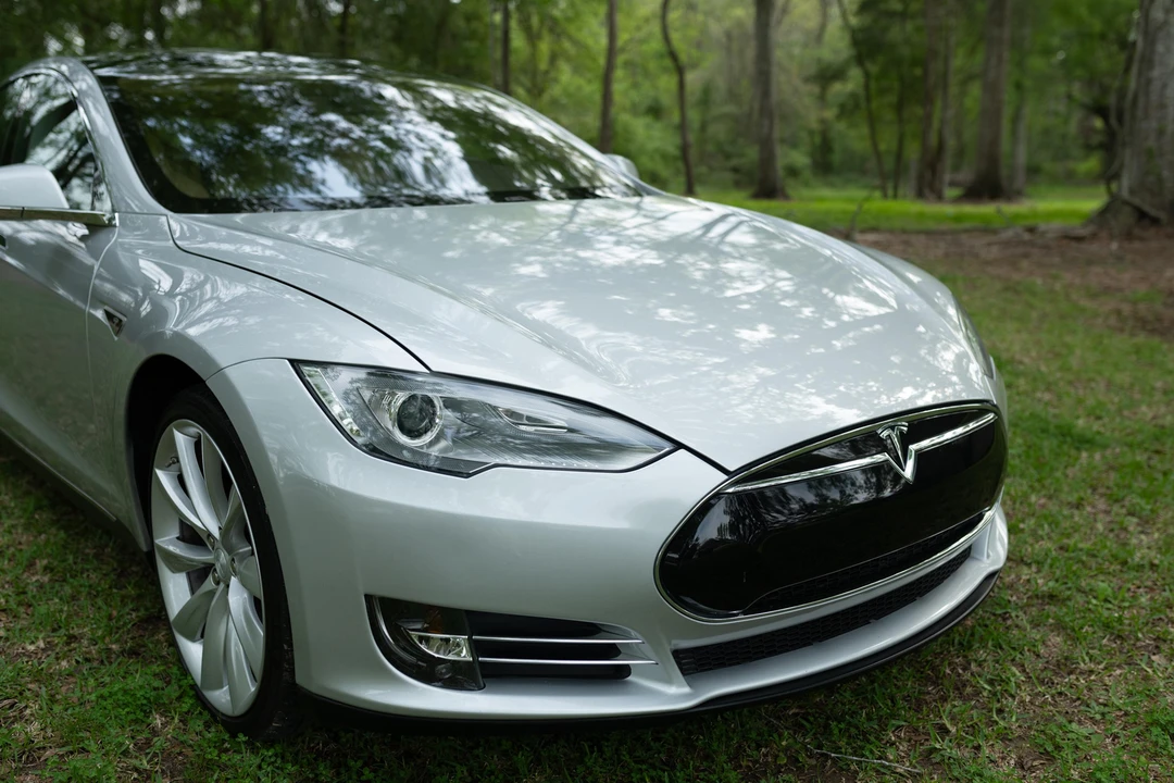 2013 Tesla Model S - Image 18 of 31