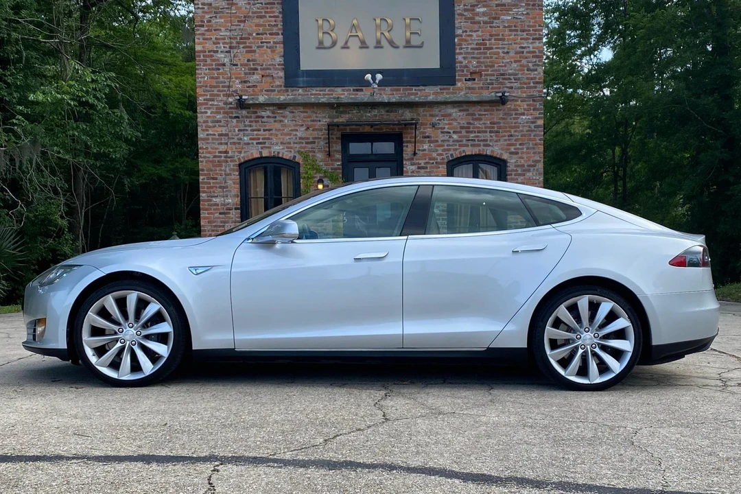 2013 Tesla Model S - Image 3 of 31