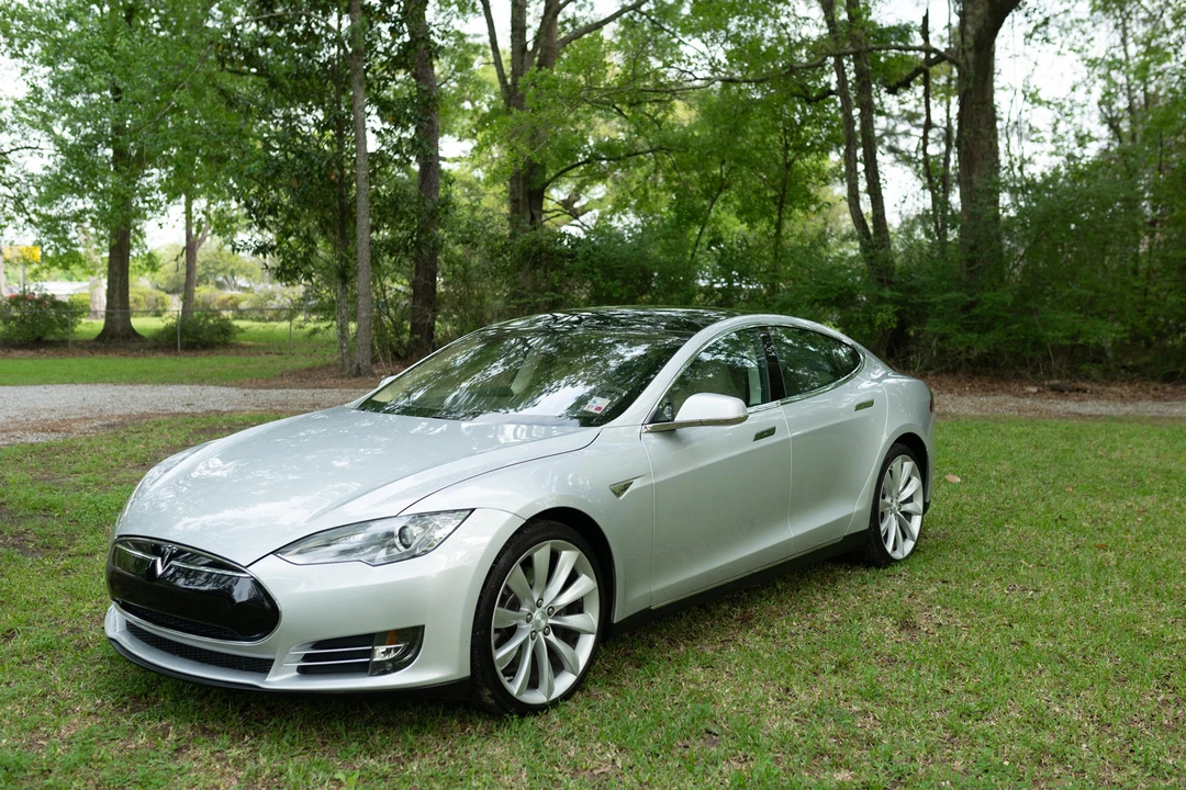 2013 Tesla Model S - Image 7 of 31