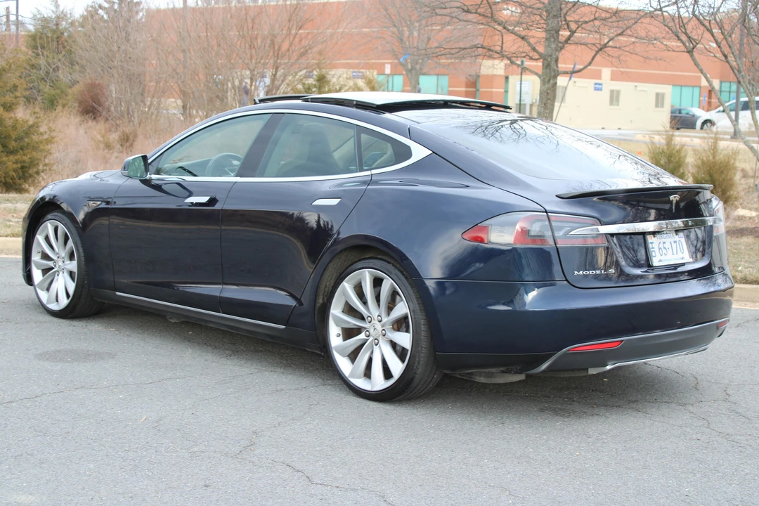 2013 Tesla Model S - Image 17 of 21