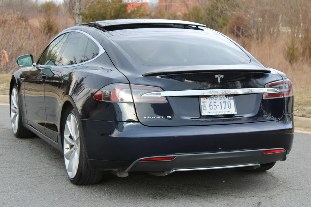2013 Tesla Model S - Image 19 of 21
