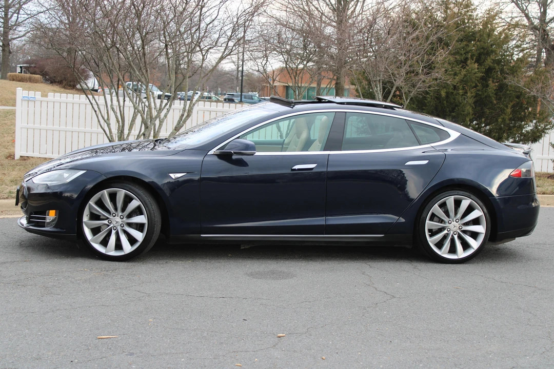 2013 Tesla Model S - Image 13 of 21