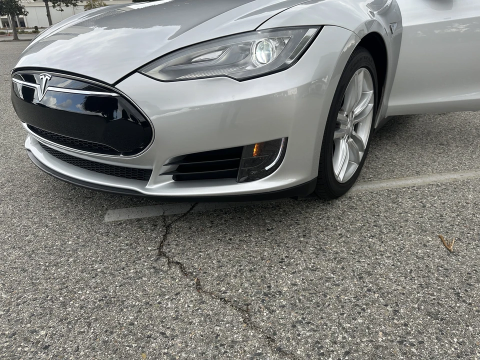 2013 Tesla Model S - Image 27 of 31