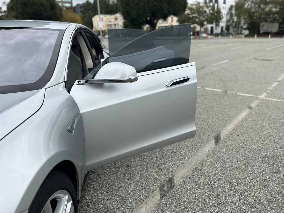 2013 Tesla Model S - Image 20 of 31