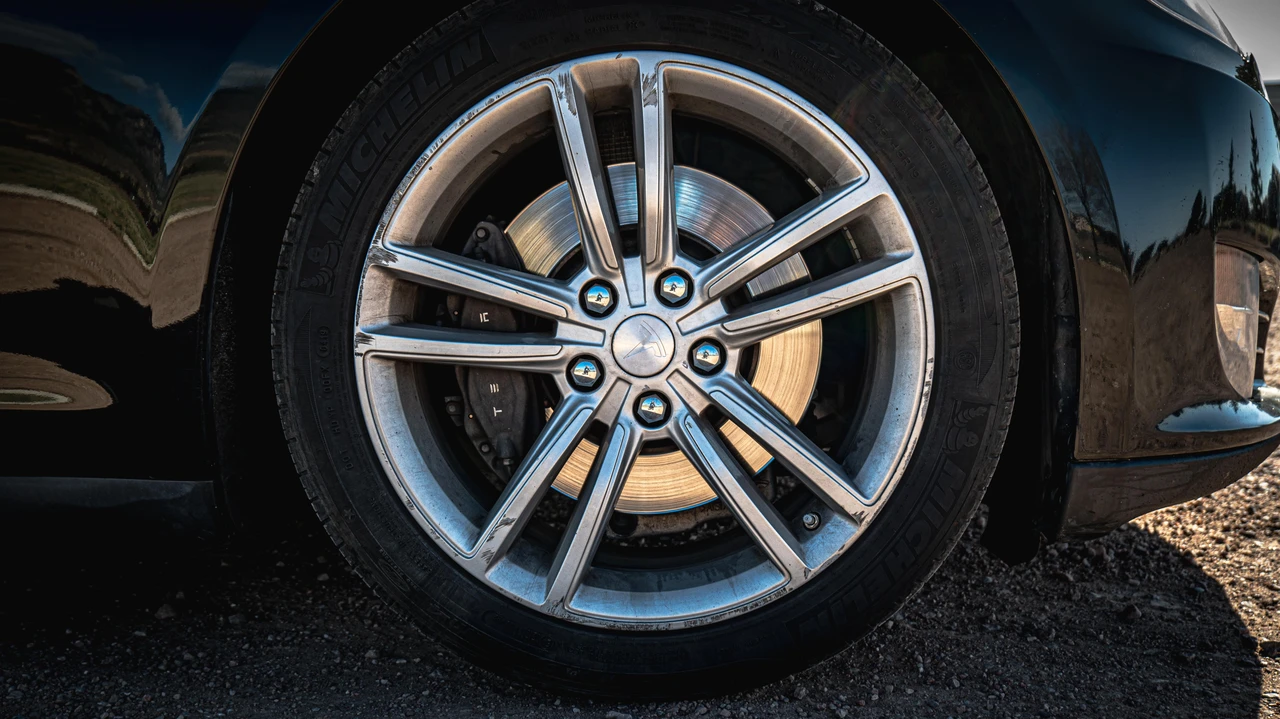 2013 Tesla Model S - Image 14 of 14