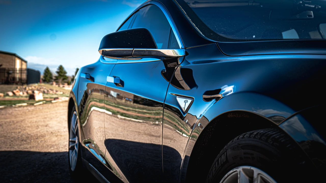 2013 Tesla Model S - Image 8 of 14