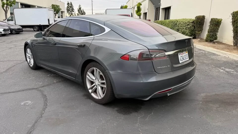 2013 Tesla Model S - Image 3 of 15