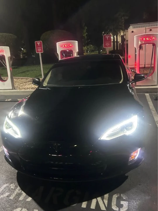 2013 Tesla Model S - Image 3 of 19
