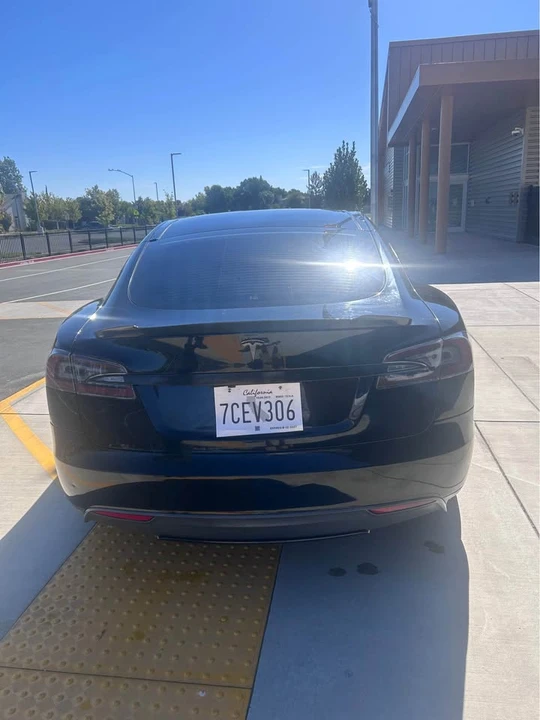 2013 Tesla Model S - Image 11 of 19