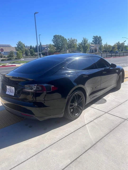 2013 Tesla Model S - Image 8 of 19
