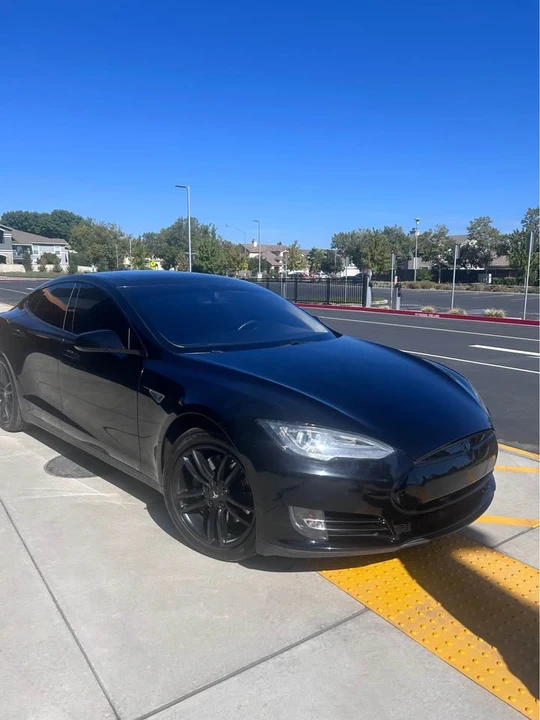 2013 Tesla Model S - Image 10 of 19