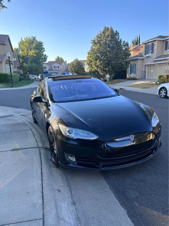 2013 Tesla Model S - Image 14 of 19