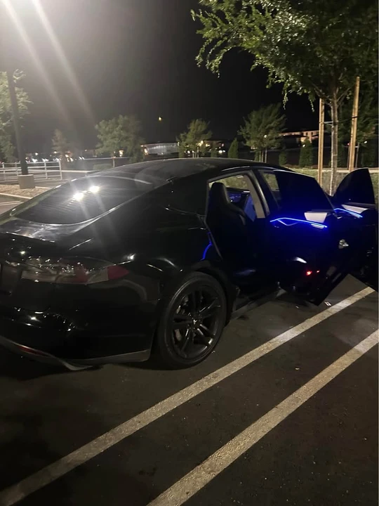 2013 Tesla Model S - Image 18 of 19