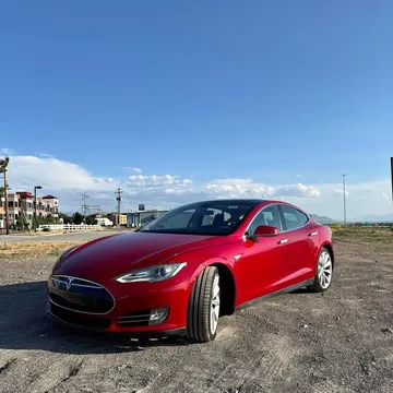 2013 Tesla Model S 60
