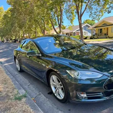 2013 Tesla Model S 60 Sedan 4D
