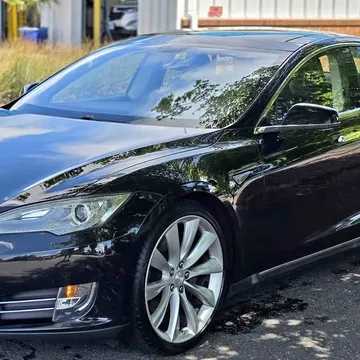 2013 Tesla Model S 60 Sedan 4D