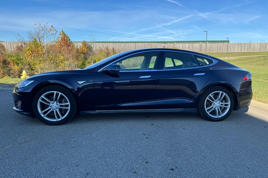 2013 Tesla Model S - Image 3 of 31