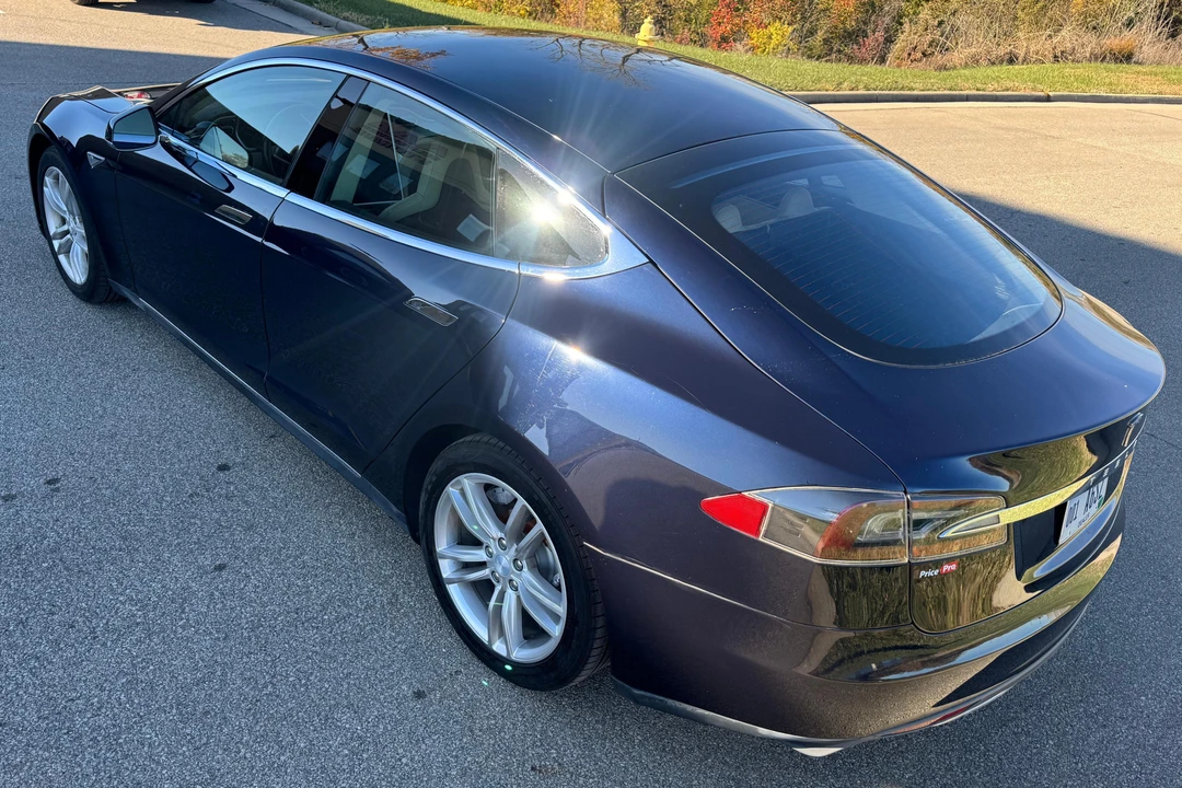 2013 Tesla Model S - Image 4 of 31