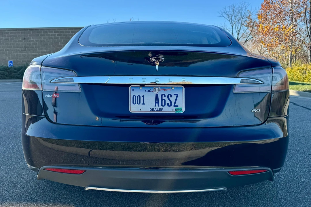 2013 Tesla Model S - Image 5 of 31