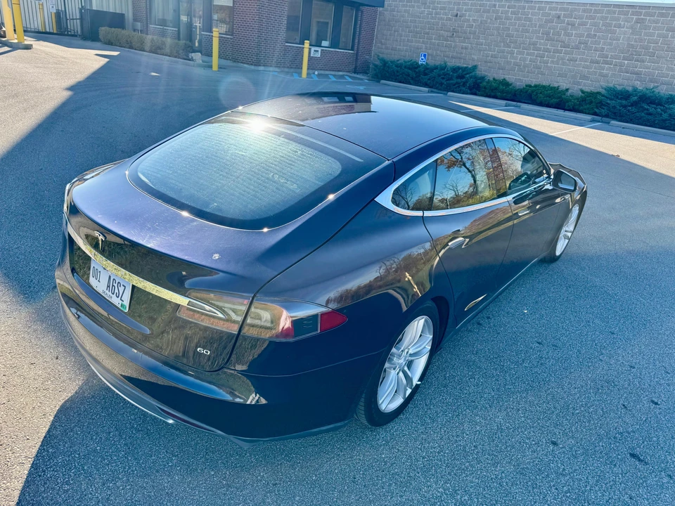 2013 Tesla Model S - Image 9 of 31