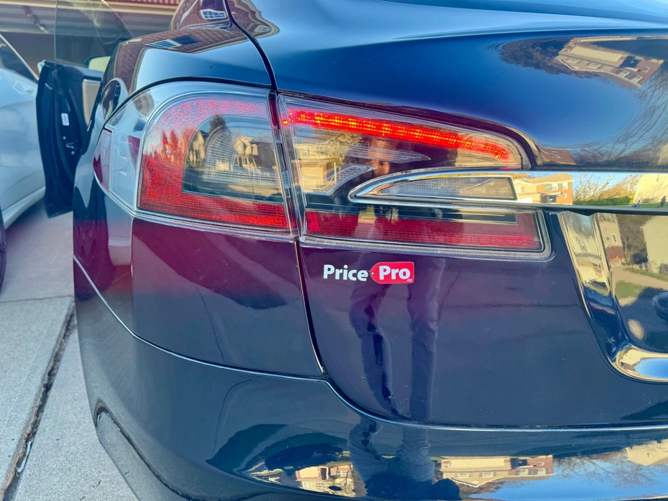 2013 Tesla Model S - Image 28 of 31