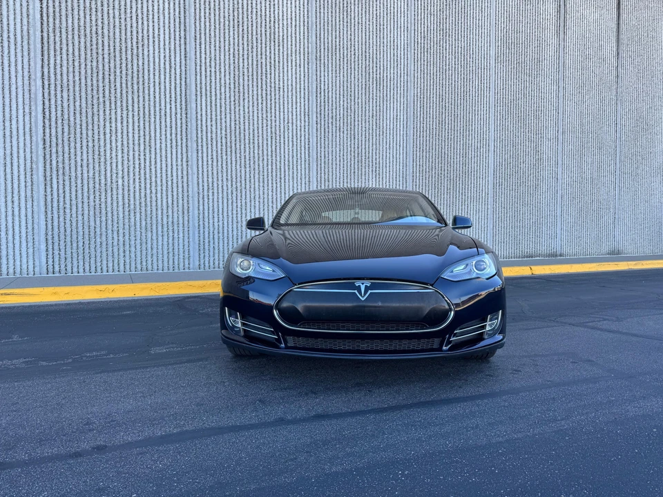 2013 Tesla Model S - Image 14 of 31