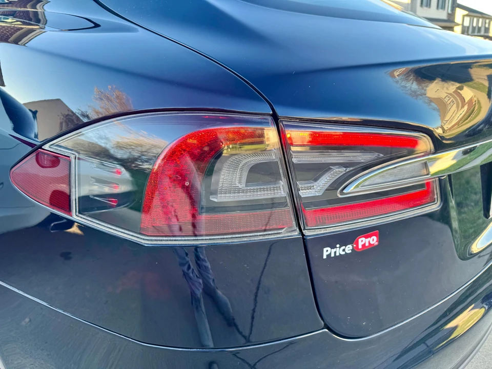 2013 Tesla Model S - Image 26 of 31