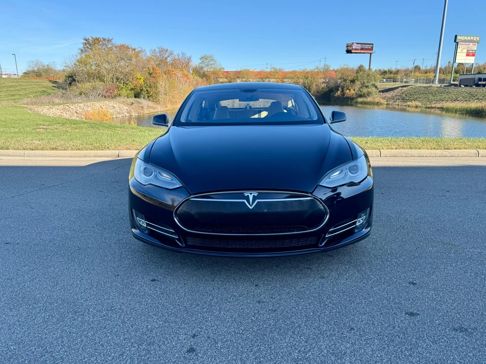 2013 Tesla Model S - Image 6 of 31