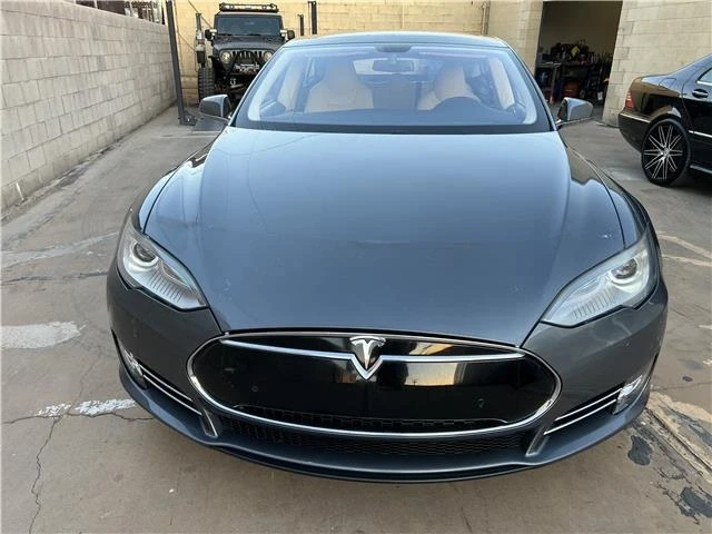 2013 Tesla Model S - Image 6 of 12