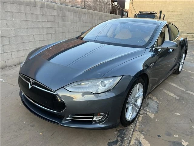 2013 Tesla Model S - Image 5 of 12