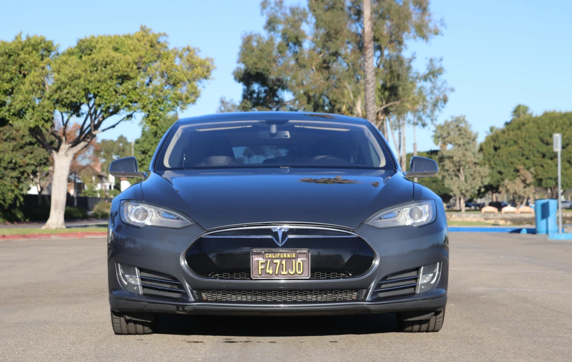 2013 Tesla Model S - Image 7 of 31