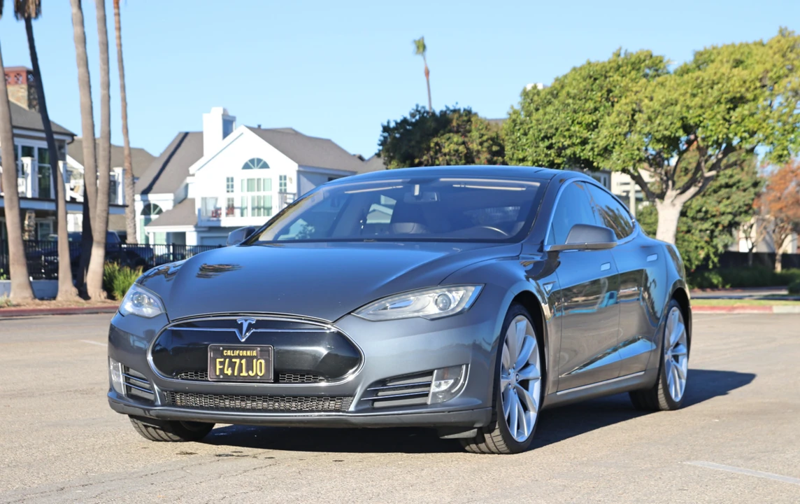 2013 Tesla Model S - Image 9 of 31