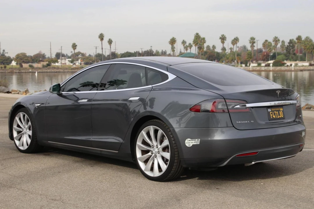 2013 Tesla Model S - Image 4 of 31