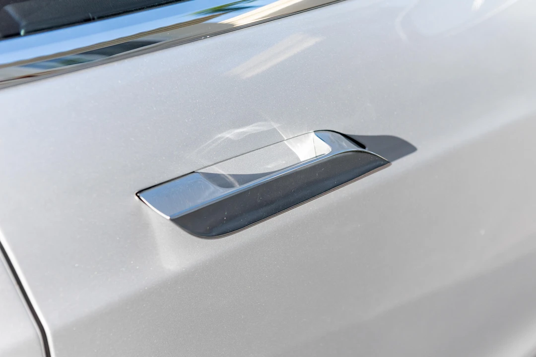 2013 Tesla Model S - Image 18 of 31