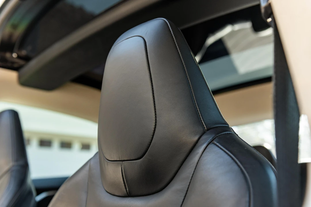 2013 Tesla Model S - Image 29 of 31
