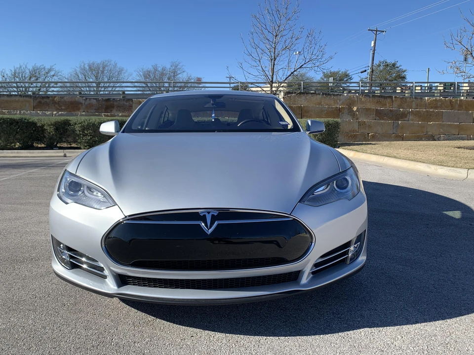 2013 Tesla Model S - Image 6 of 31