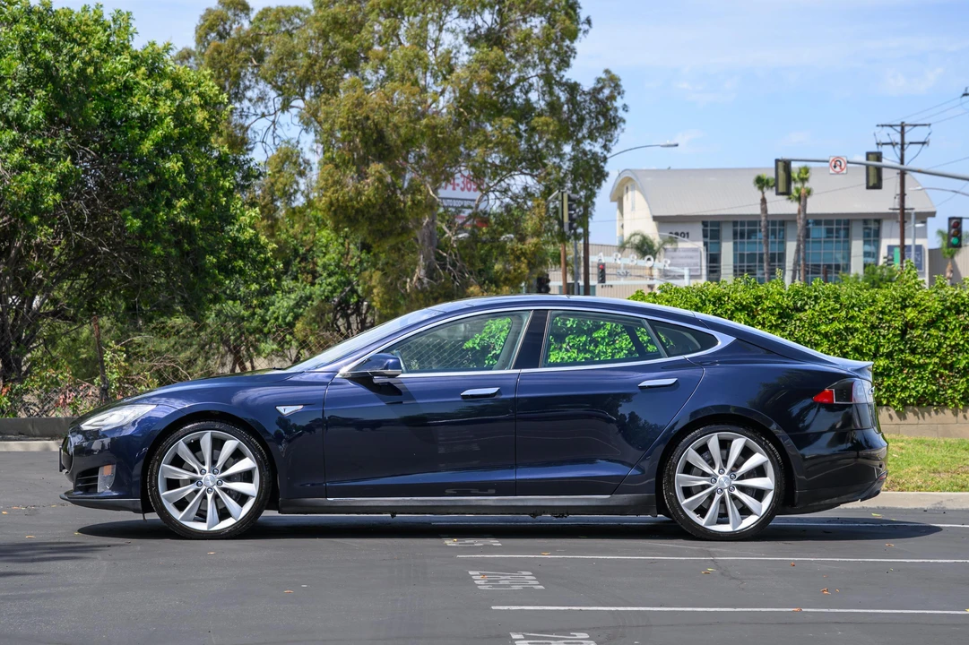 2013 Tesla Model S - Image 3 of 31