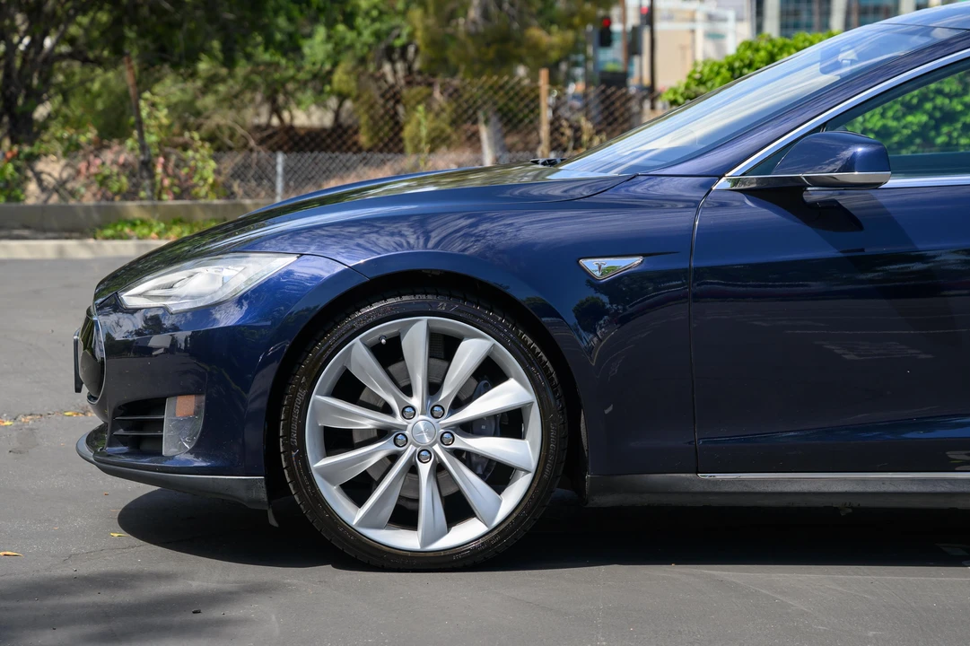 2013 Tesla Model S - Image 30 of 31